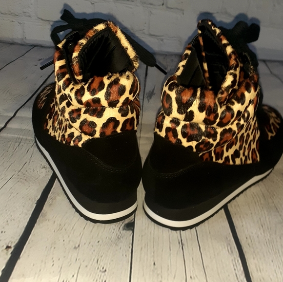 Womens Leopard print Shoes - Picture 2 of 6